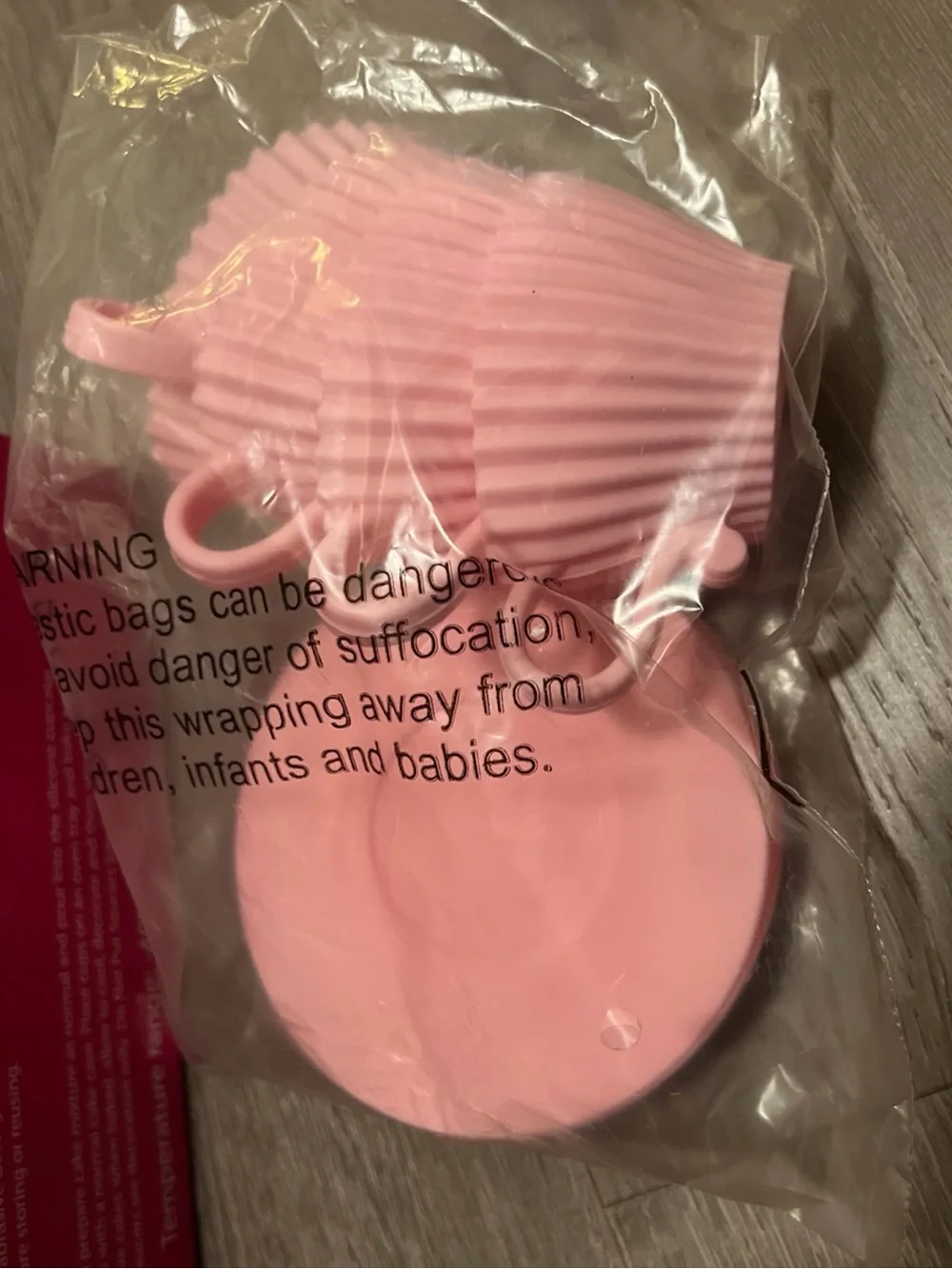 Bake & Serve Teacup Cupcake Molds - 4 Cups/Saucers - NIP Pink Box Has Been Open